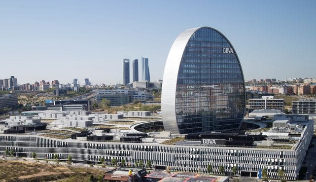 El 40% de los nuevos directivos en BBVA son mujeres