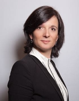 Marta García-Valenzuela, Norman Broadbent