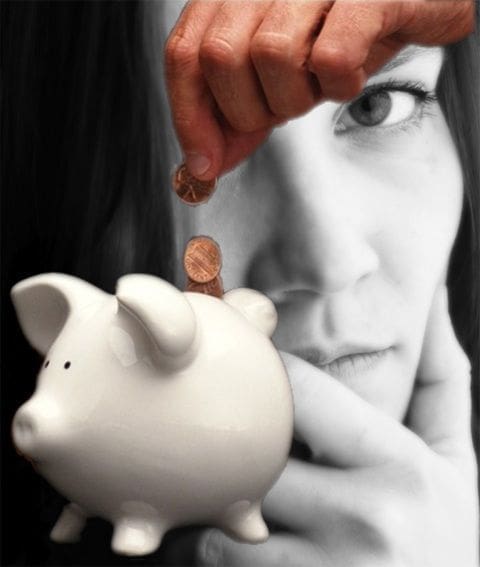 Sólo el 16% de las mujeres satisfechas con bancos y cajas