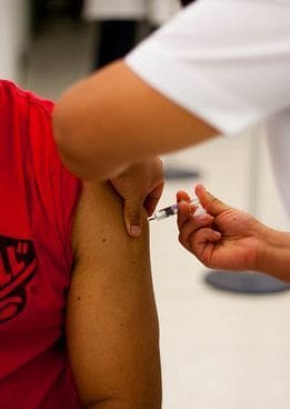 Gripe A: ¿quién pondrá el brazo?