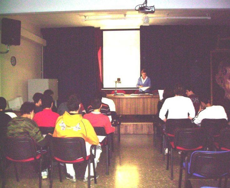 ´La máscara del amor´ previene la violencia