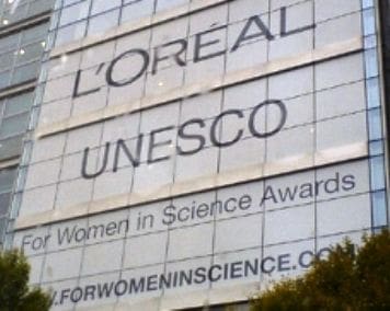 5 científicas reciben las Bolsas L’Oreal-Unesco