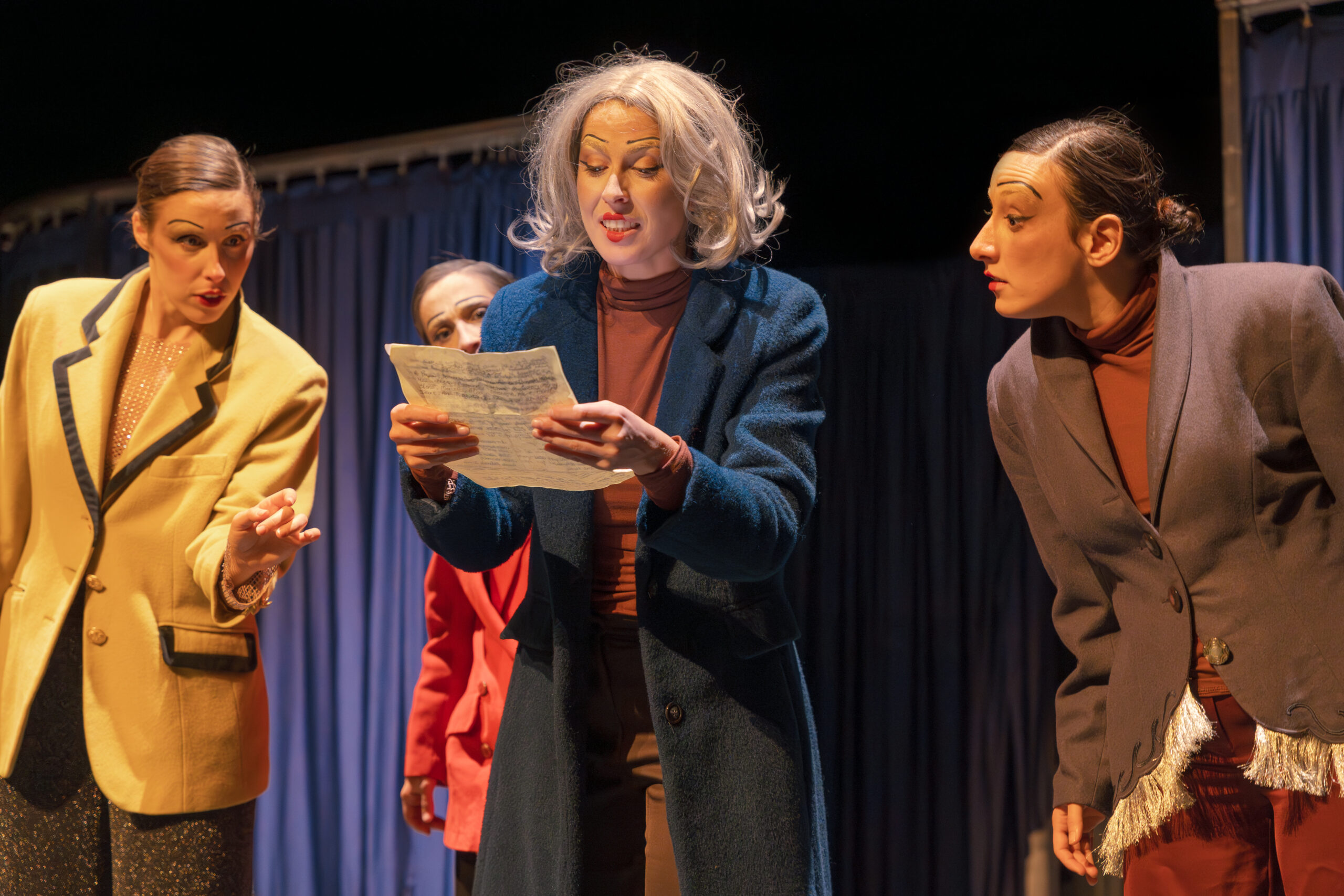 ‘Yo soy azul’: teatro contra el edadismo y a favor de los cuerpos que cambian