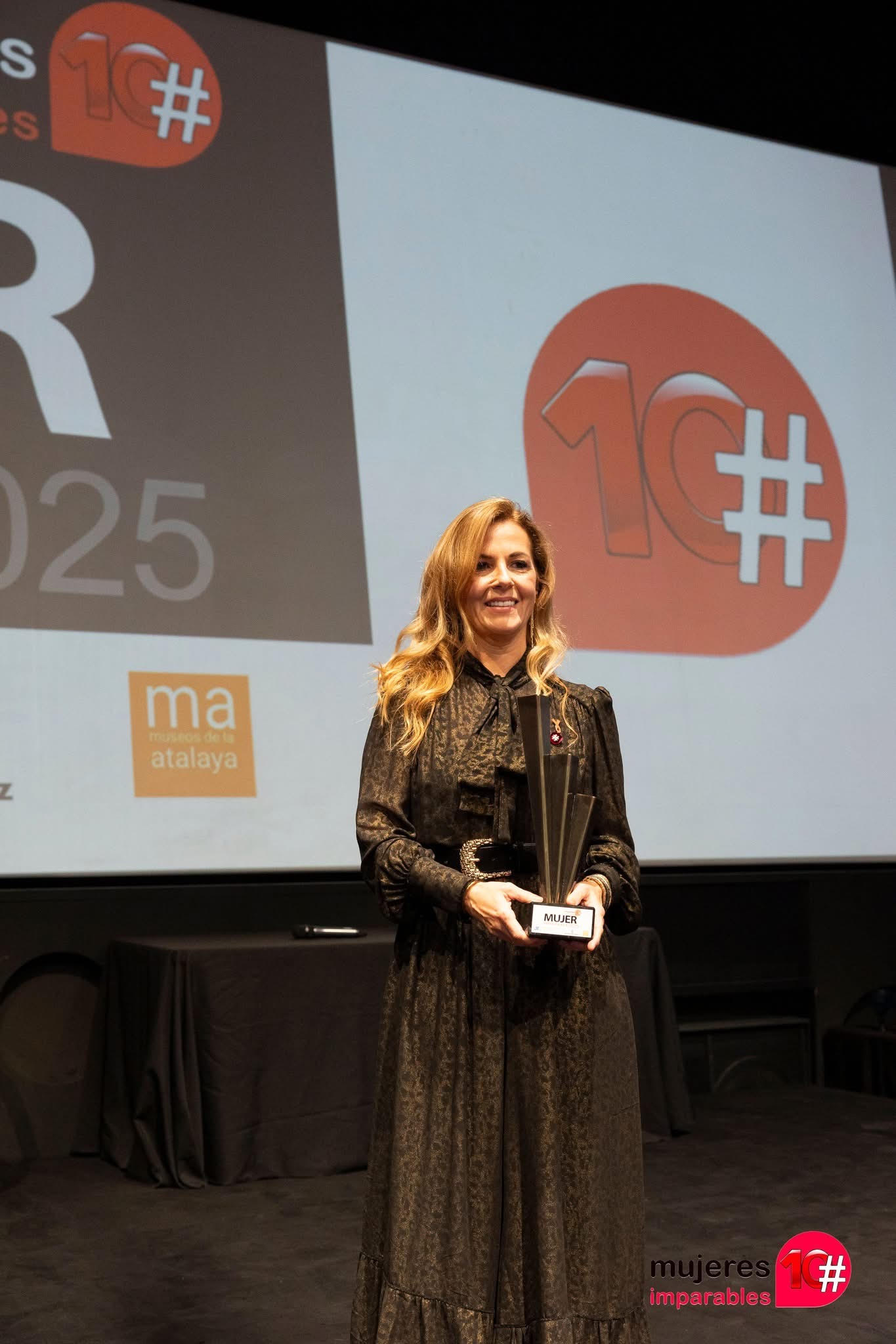 María Rosa Durán, científica matemática: "La ciencia no puede avanzar de manera aislada"