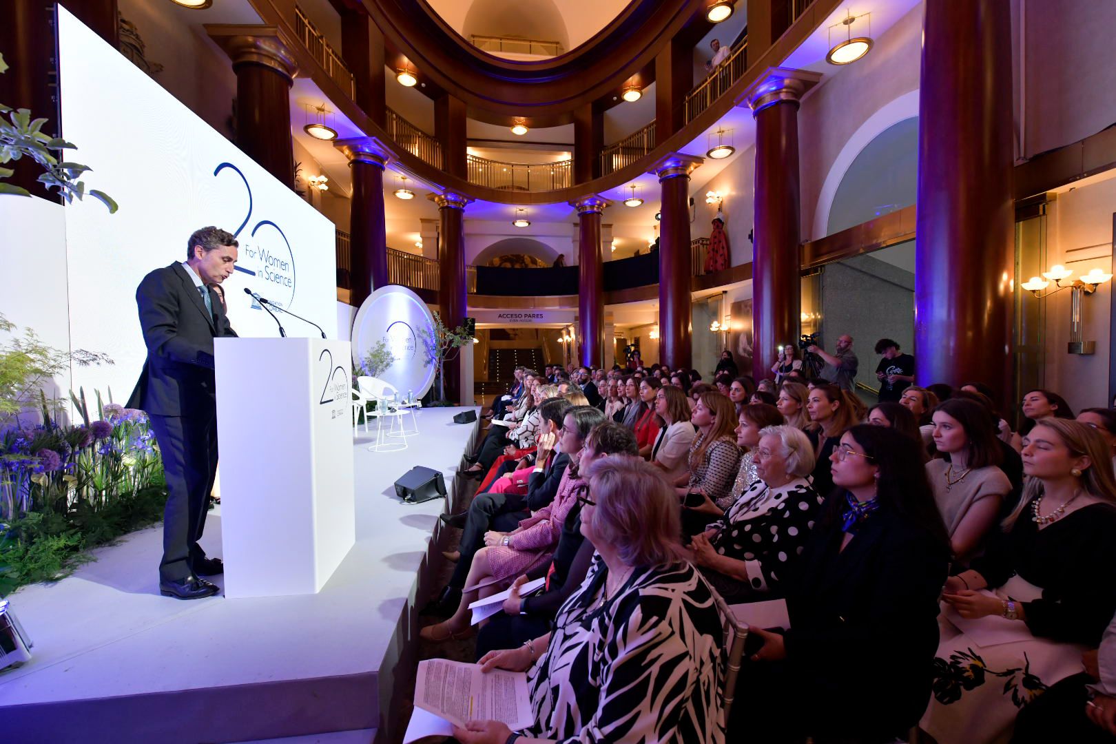 Los Premios 'For Women in Science' cumplen 20 años en España y distinguen a cinco científicas